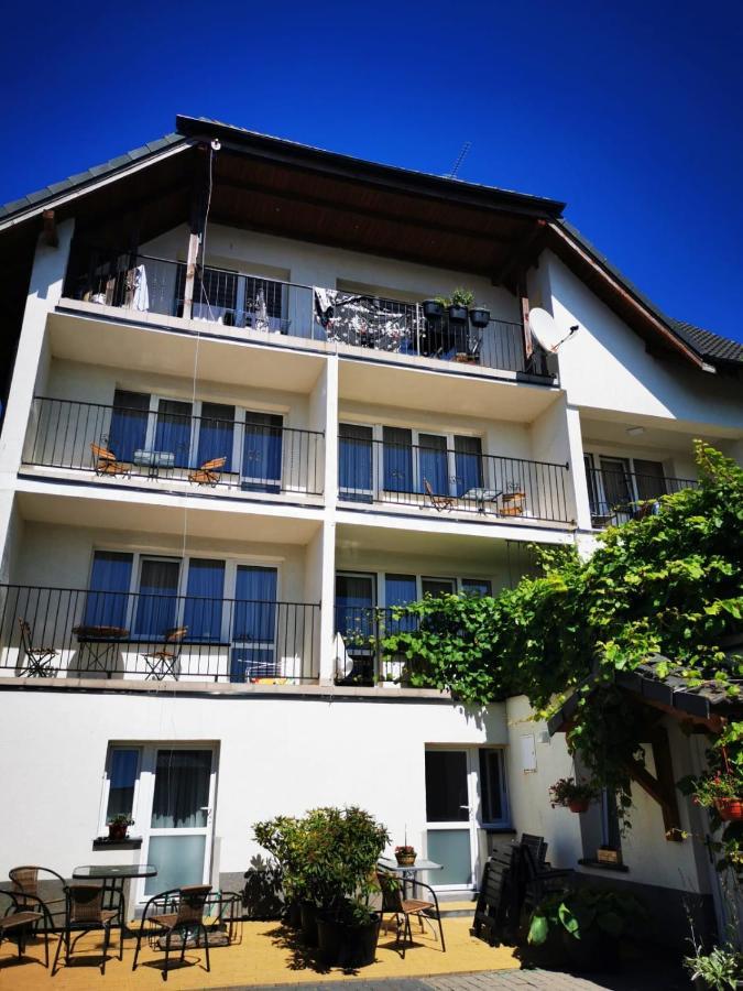 Elizabeth Rewal Exterior foto